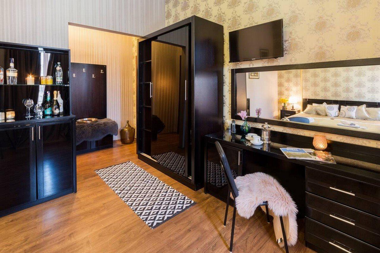 Gold Star Hotel Tbilisi Buitenkant foto
