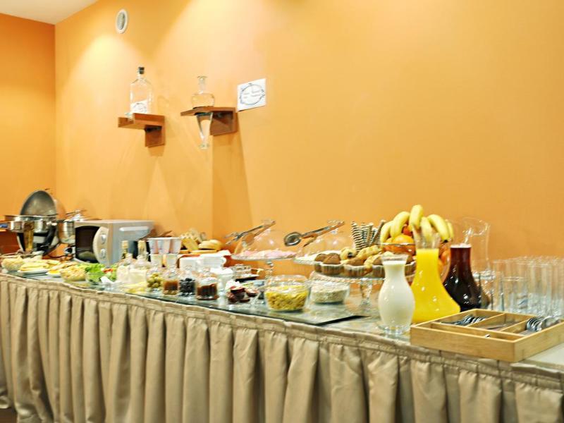 Gold Star Hotel Tbilisi Buitenkant foto